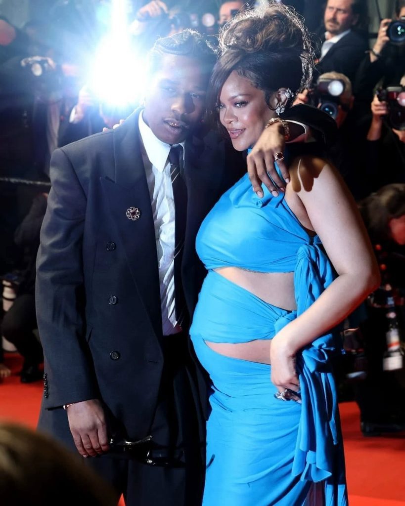 Gravidanza e Glamour: Rihanna in blu e A$AP Rocky innamoratissimi a Cannes