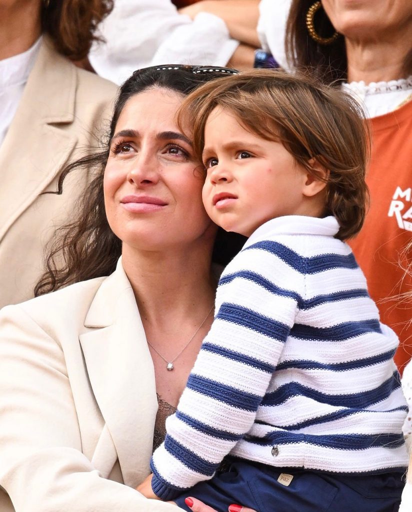 La terra si fa emozione: Roland Garros rende onore a Rafael Nadal
