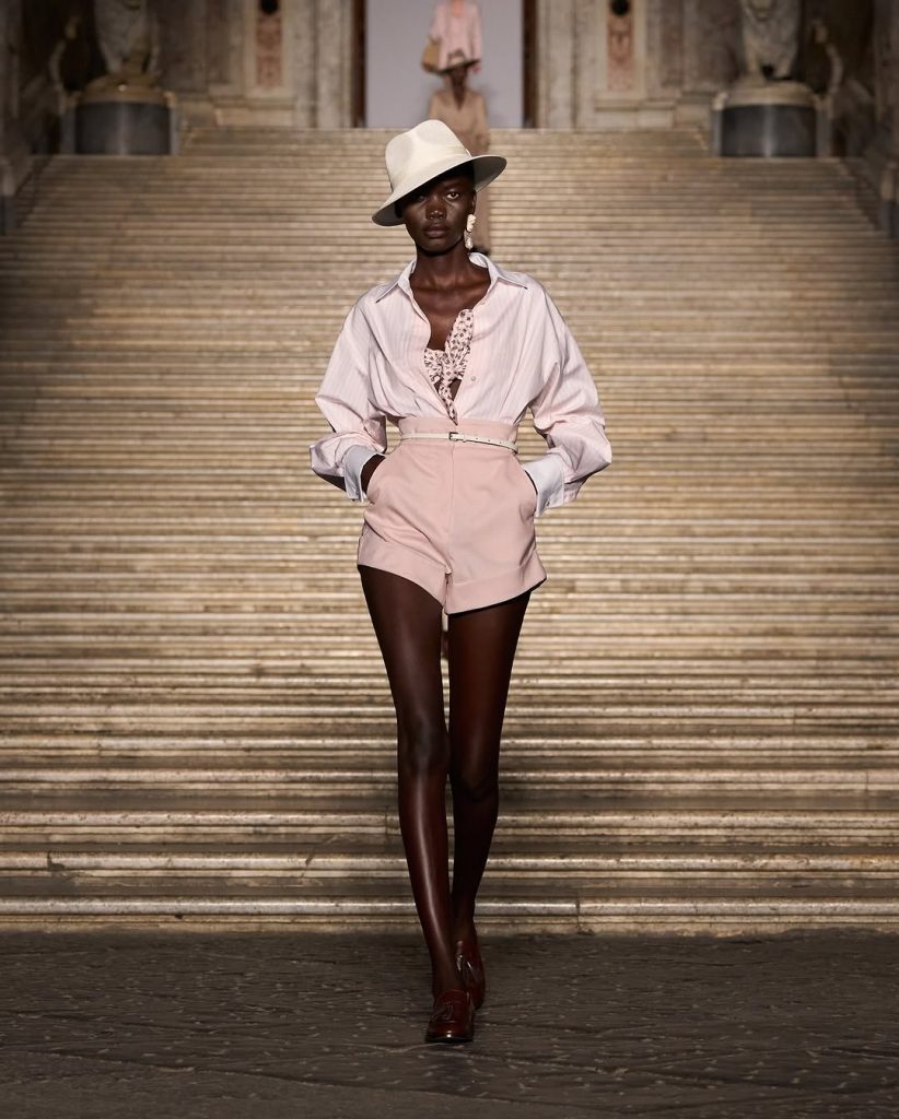 Max Mara a Caserta: Il lusso silenzioso che fa rumore 1 Max Mara a Caserta: Il lusso silenzioso che fa rumore