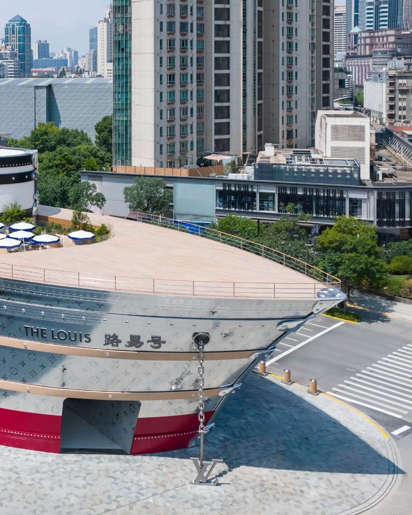 Louis Vuitton: Un nuovo faro culturale a Shanghai con "The Louis"