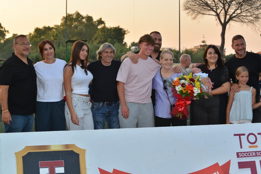 Il calcio, La famiglia, l'amore: tutto nel nome di Enzo Totti