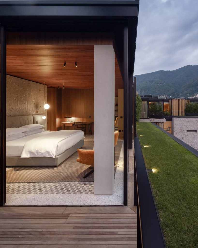 Il Sereno: Dove il Lusso Incontra l'Arte sul Lago di Como