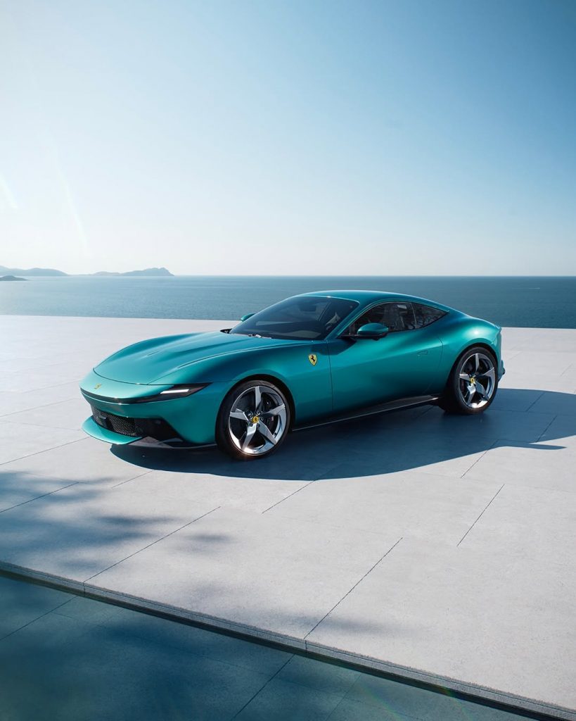 Ferrari Amalfi: Quando l'Eccellenza Italiana Incontra la Costiera