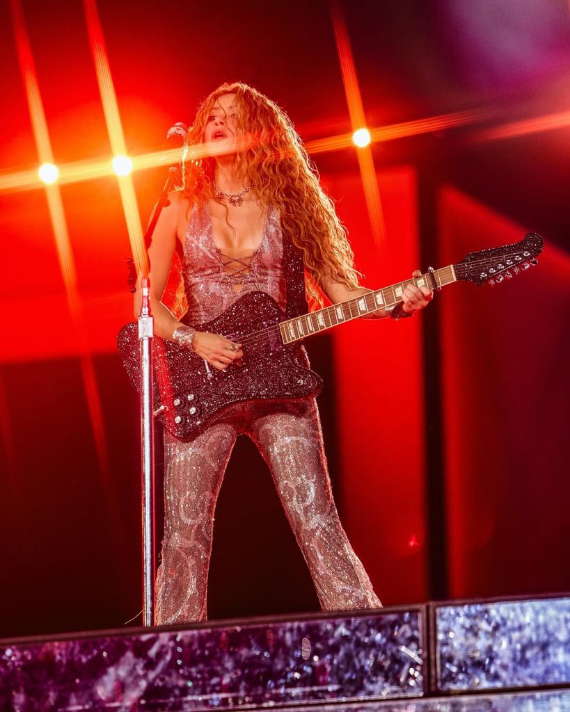 Shakira conquista il Messico: un milione di biglietti venduti, record assoluto 2 Shakira conquista il Messico: un milione di biglietti venduti, record assoluto