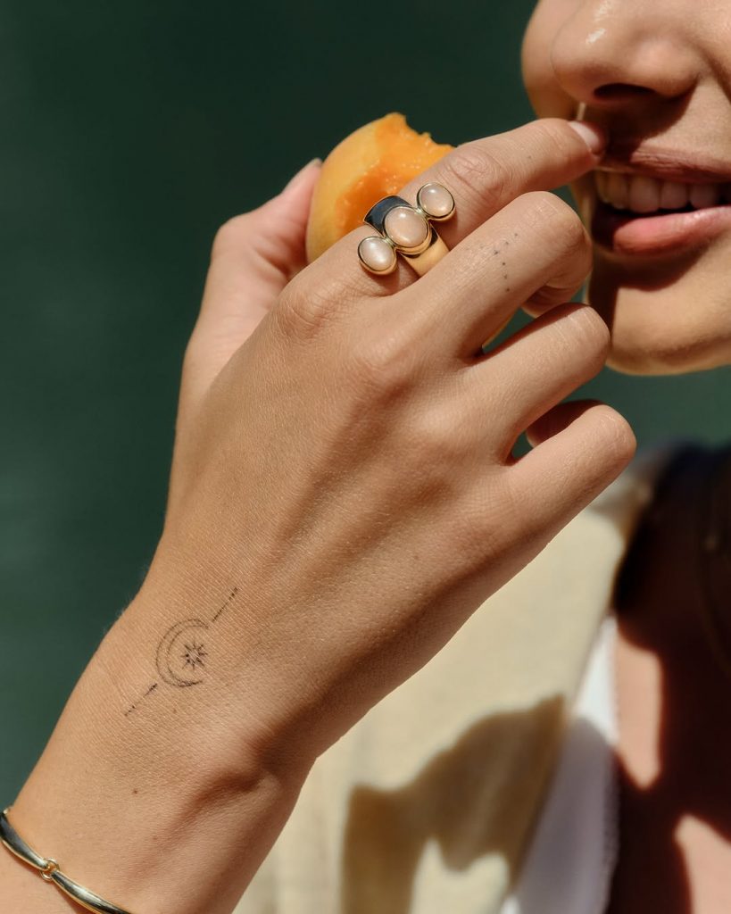 On our radar: Taylor & Mackinley Hill, due sorelle, una passione: Nasce Stone Fruit