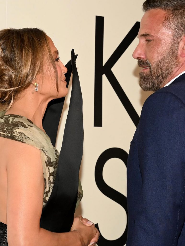 Jennifer Lopez e Ben Affleck Insieme alla Première di "Kiss of the Spider Woman"