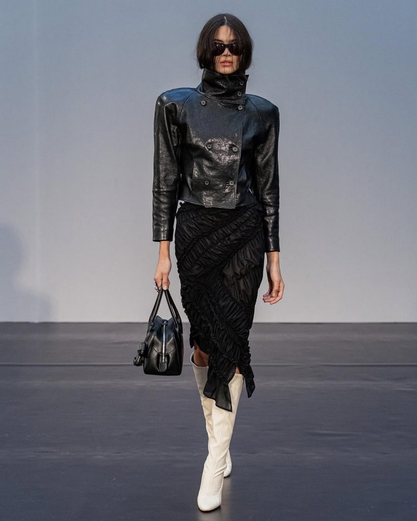Magda Butrym Ridefinisce la Femminilità con "The Studio" collection