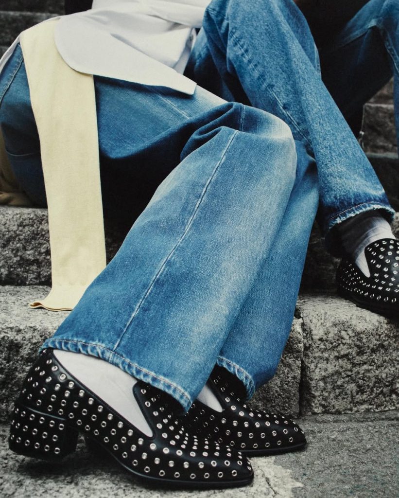 Perché tutti parlano della slipper Eliot di Jimmy Choo