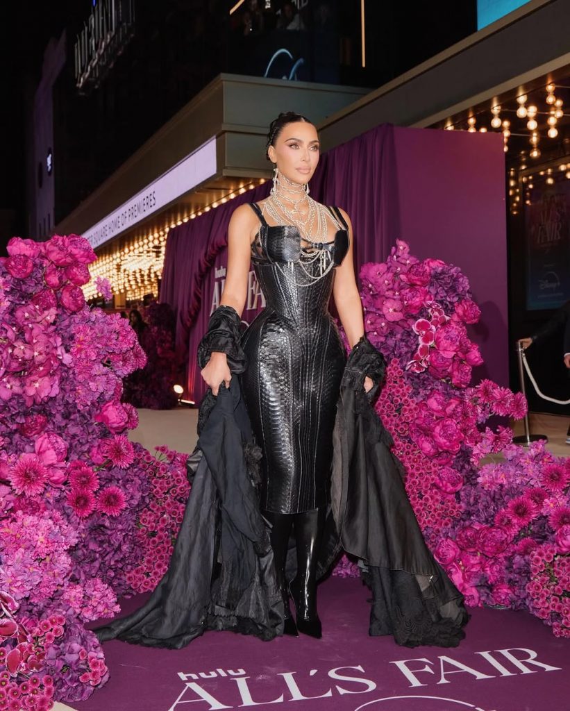Fashion Tribute: Come Kim Kardashian Ha Onorato Naomi Campbell 3 Fashion Tribute: Come Kim Kardashian Ha Onorato Naomi Campbell