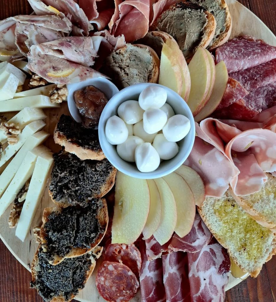 Sogni Toscani tra Cavalli e Colline: Benvenuti al Re Tarquinio