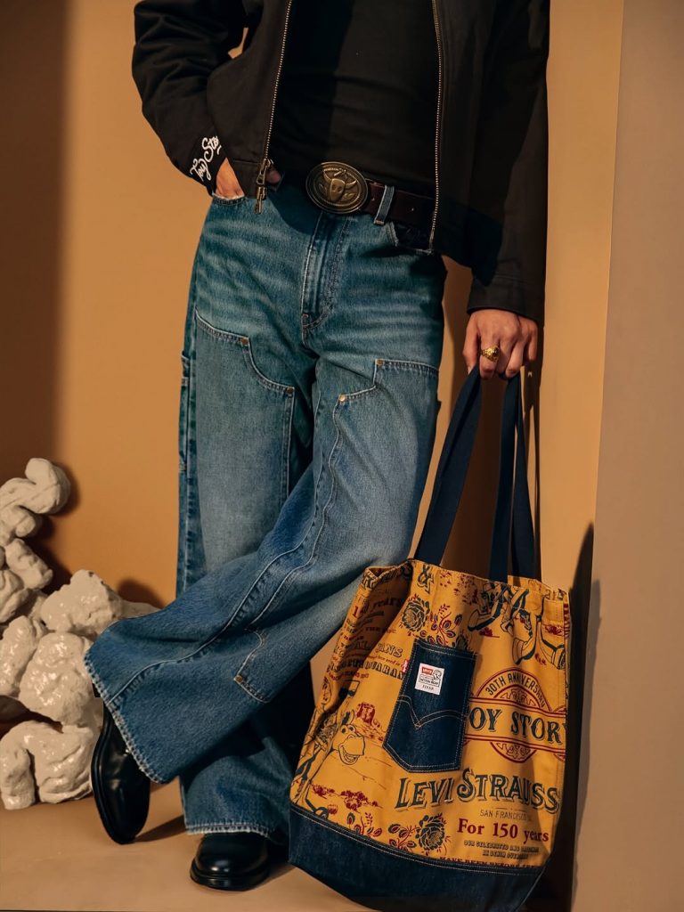 Levi’s firma una capsule ultra-cool ispirata all’estetica di Toy Story