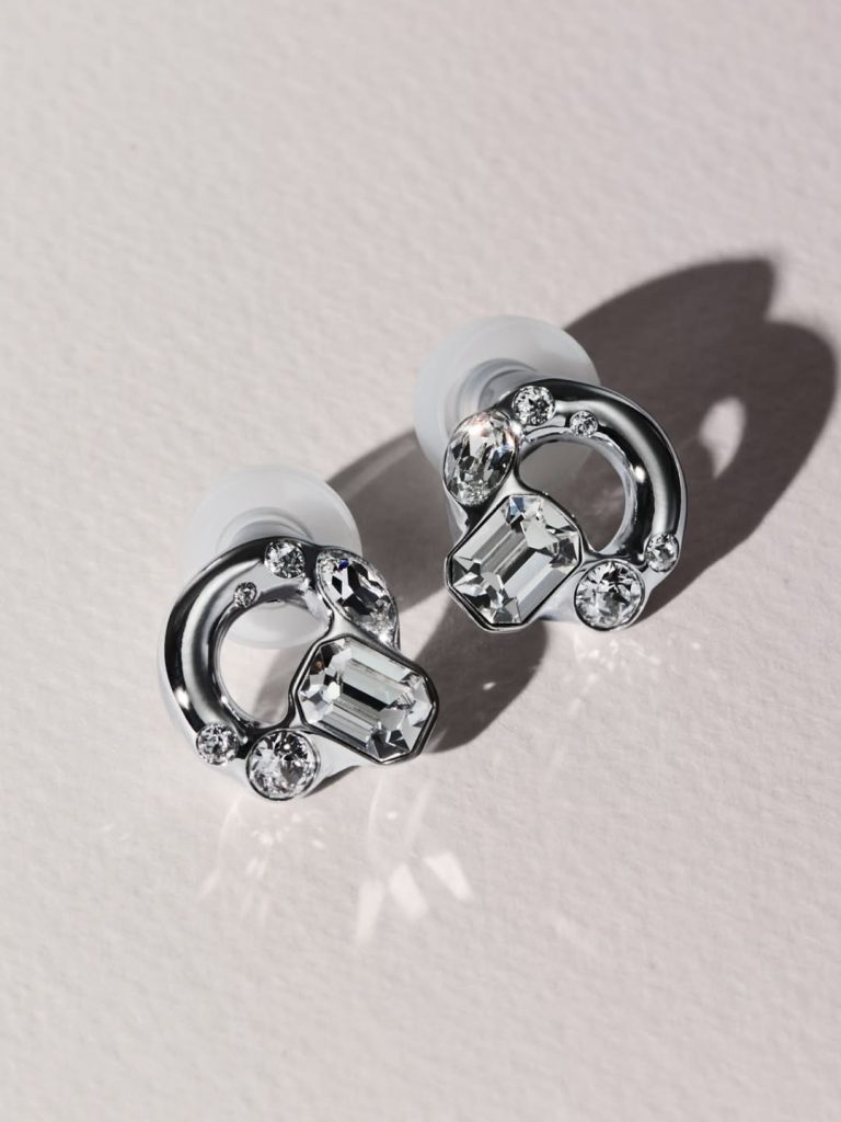 Swarovski x Loop, il nuovo must-have: protezione acustica con un tocco di lusso