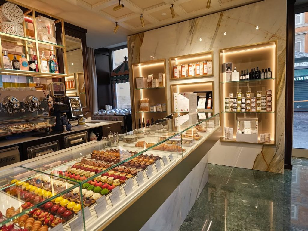 La Famiglia Cerea Conquista Roma: Da Vittorio Caffè Apre nel Cuore della Capitale
