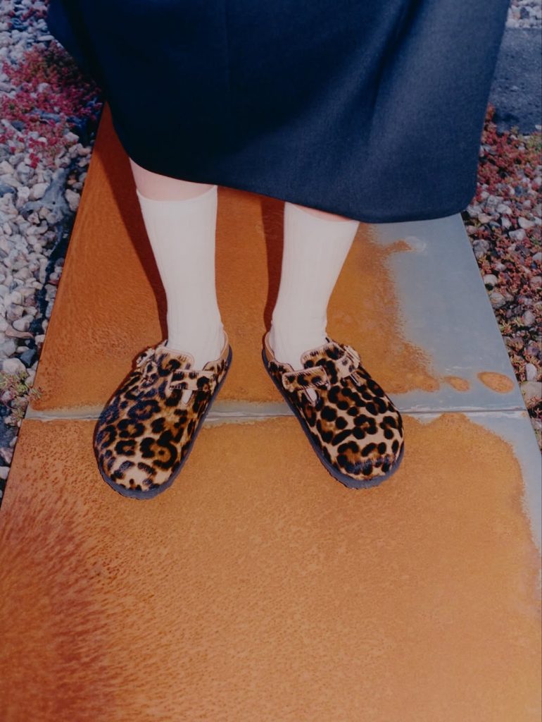 Il Nuovo Must-Have Invernale: le Ciabatte Birkenstock in Pelliccia