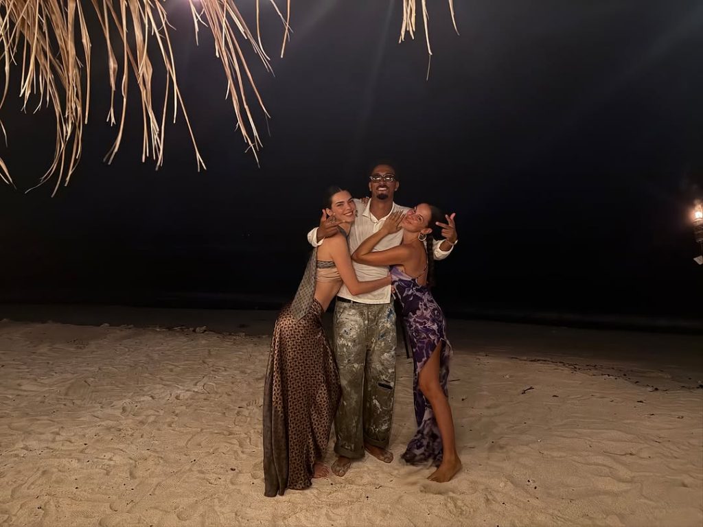 Kendall Jenner 3.0: un compleanno da sogno su un’isola privata