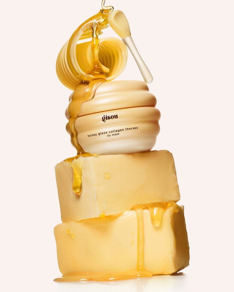 Must-have alert: la Honey Glaze Lip Mask di Gisou è finalmente arrivata