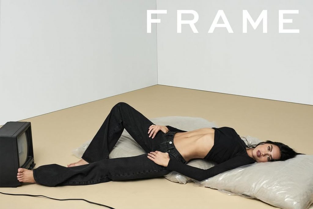 Amelia Gray X Frame: il nuovo codice del minimalismo moderno