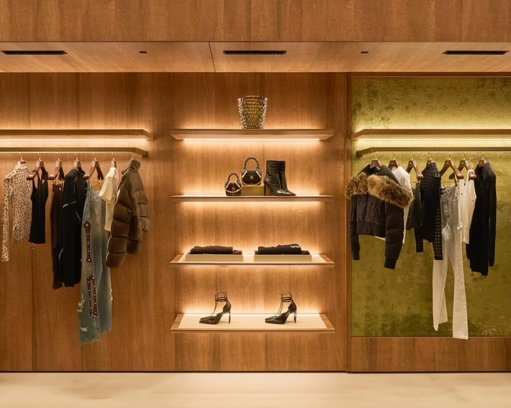 Amiri Conquista Milano: Il Lusso di Hollywood Incontra l'Eleganza Italiana