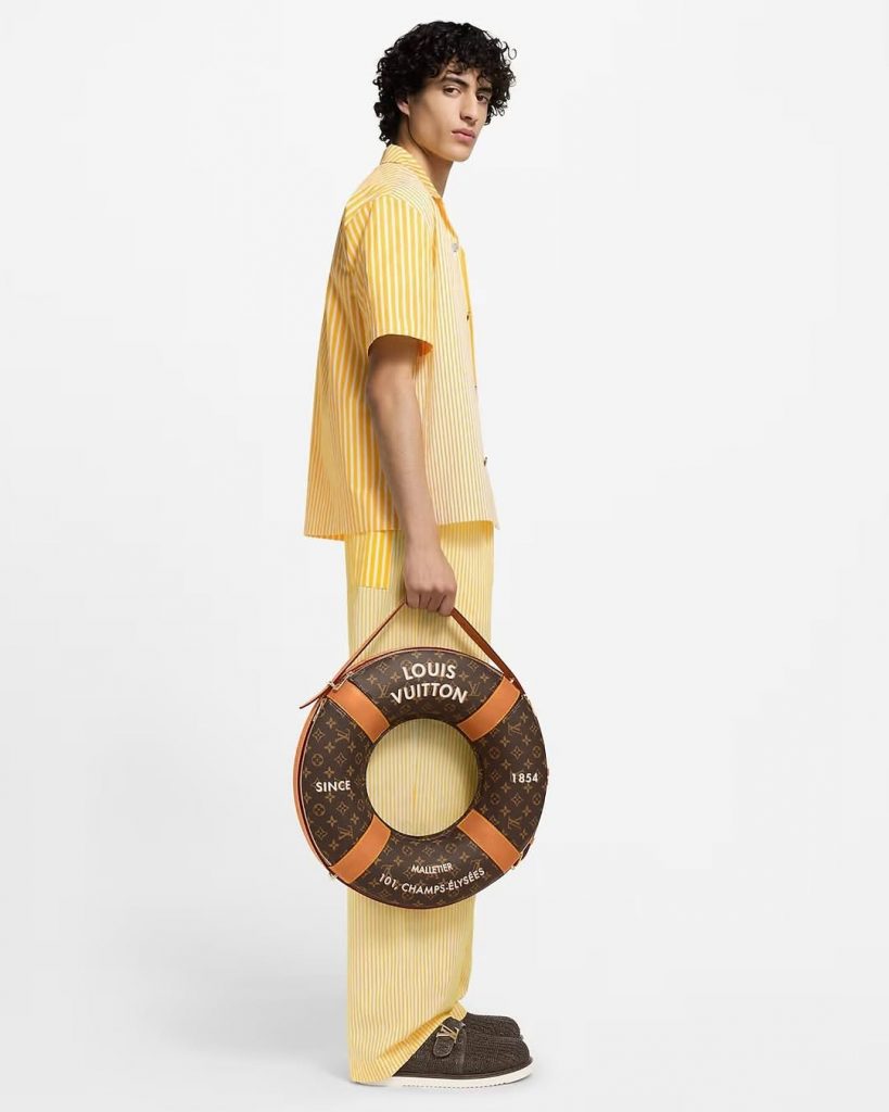 The Lifebuoy bag da €10.000 di Louis Vuitton: Audacia o Follia di Lusso?