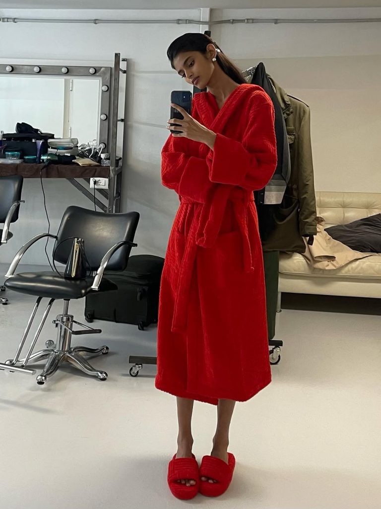 Scopri Bhavitha Mandava, la Modella che Sta Dominando la Scena Fashion