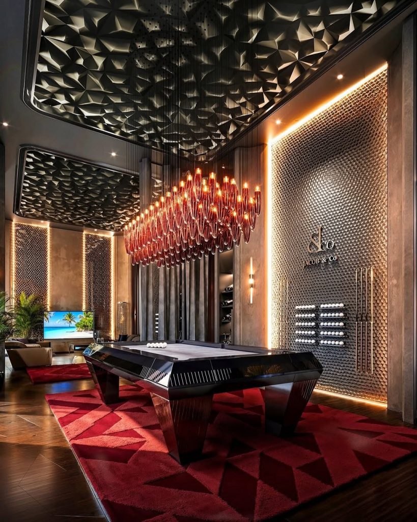 Jacob & Co. Trasforma il Lusso: Nasce Aureum Estate, la Villa da 150 Milioni di Dollari che Ridefinisce l'Arte dell'Abitare 2 Jacob & Co. Trasforma il Lusso: Nasce Aureum Estate, la Villa da 150 Milioni di Dollari che Ridefinisce l'Arte dell'Abitare