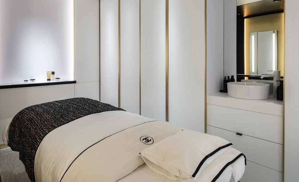 Chanel apre la nuova Fragrance & Beauty Boutique nel cuore di Bologna