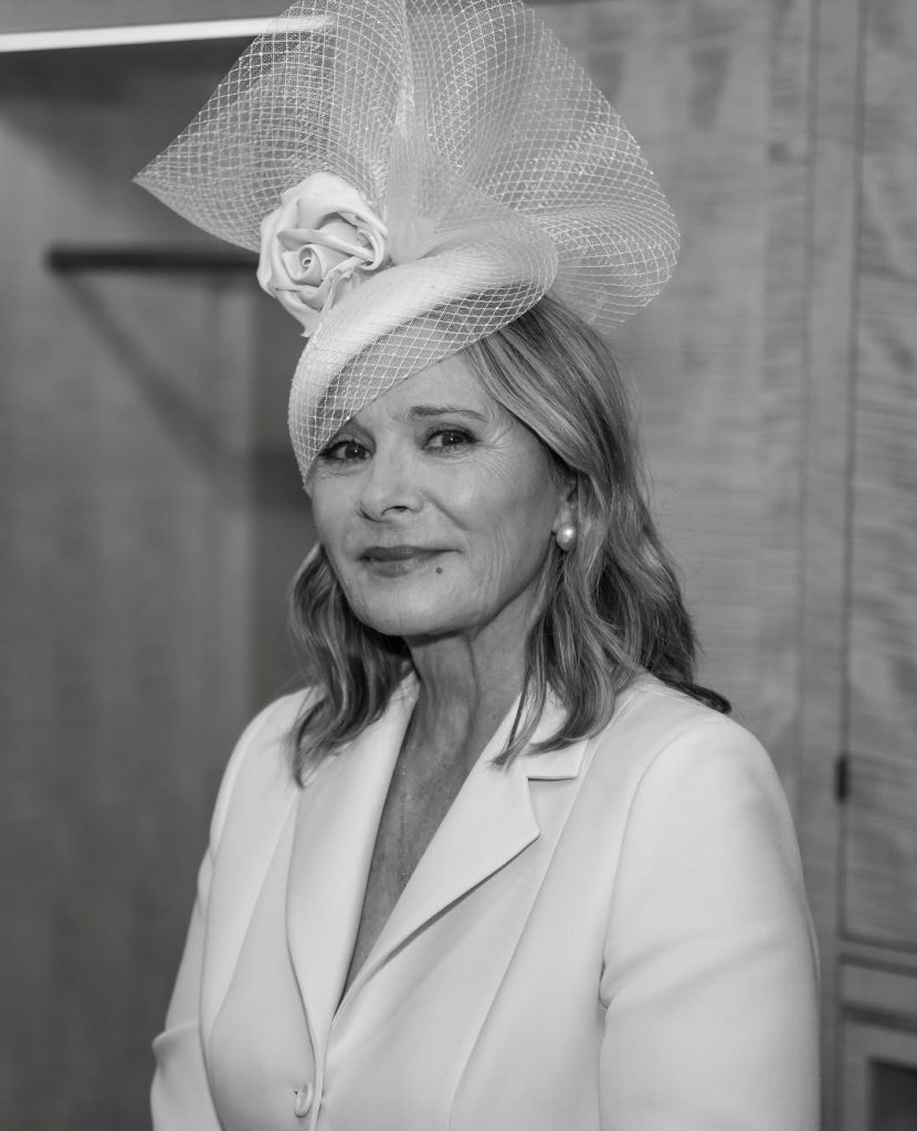 Samantha di Sex and the City: Kim Cattrall dice “Sì” in un matrimonio super chic 2 Samantha di Sex and the City: Kim Cattrall dice “Sì” in un matrimonio super chic