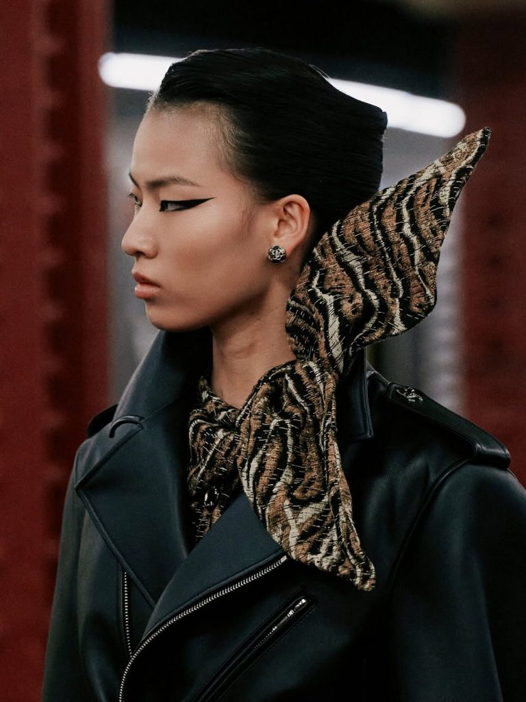 Chanel porta l’alta moda nella metropolitana di New York: quando l’ordinario diventa straordinario