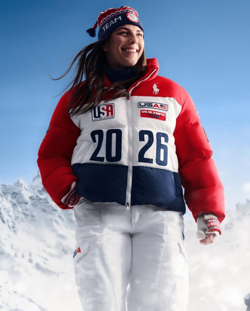 Ralph Lauren Ridefinisce lo Stile Olimpico: Un Viaggio nel Tempo per Team USA 2026 3 Ralph Lauren Ridefinisce lo Stile Olimpico: Un Viaggio nel Tempo per Team USA 2026