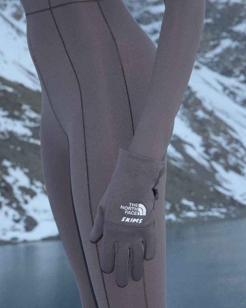SKIMS x The North Face: il nuovo drop che riscrive gli essenziali invernali