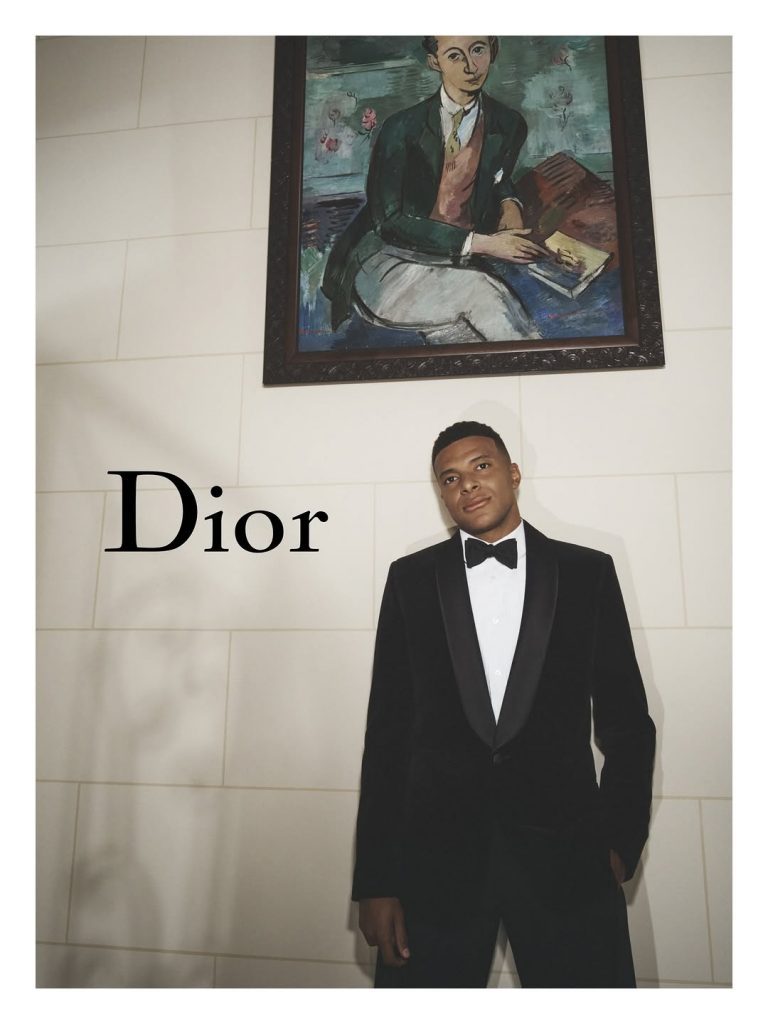 Il nuovo anno inizia con stile: Dior sceglie Mbappé 1 Il nuovo anno inizia con stile: Dior sceglie Mbappé