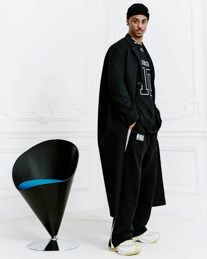 Due icone, una visione: Balenciaga x Manolo Blahnik 2 Due icone, una visione: Balenciaga x Manolo Blahnik