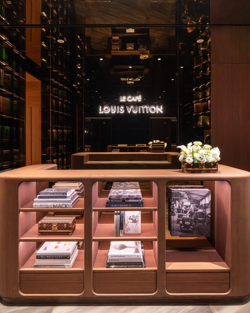 Un Gioiello Architettonico nel Cuore di Pechino: La Nuova Maison Louis Vuitton