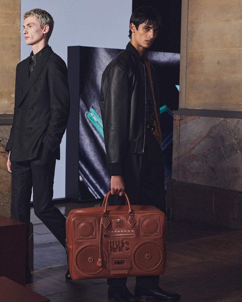 Hermès Plume Bag: il boombox diventa icona 1 Hermès Plume Bag: il boombox diventa icona