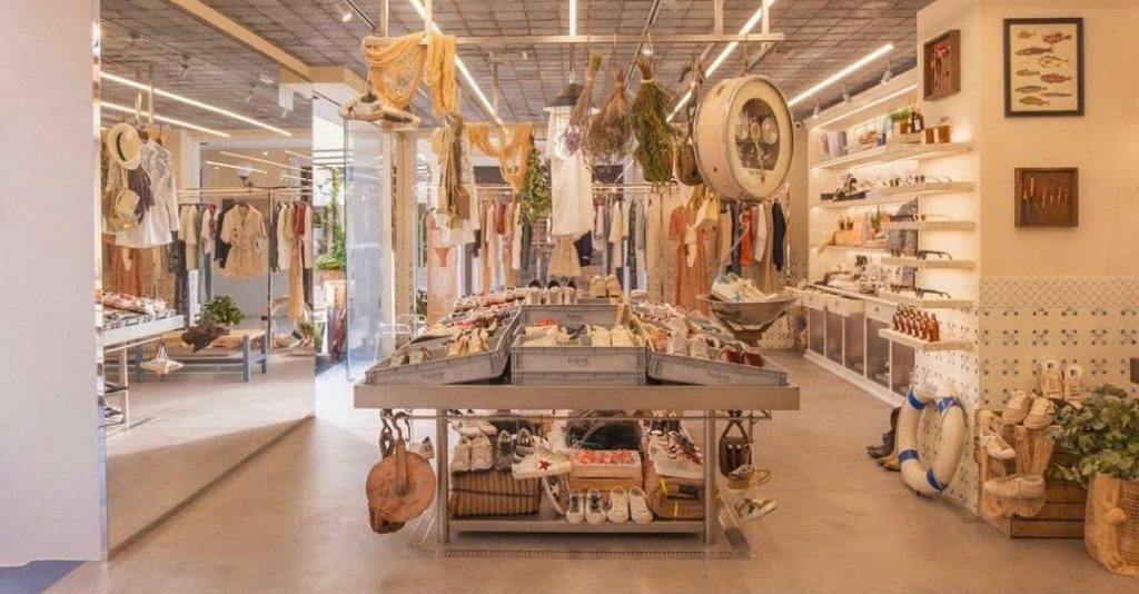 A Forte dei Marmi apre La Pescheria Golden: il nuovo indirizzo firmato Golden Goose