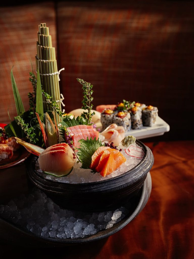 Zuma Conquista le Dolomiti: L'Izakaya Contemporaneo che Ridefinisce l'Après-Ski di Cortina 2 Zuma Conquista le Dolomiti: L'Izakaya Contemporaneo che Ridefinisce l'Après-Ski di Cortina