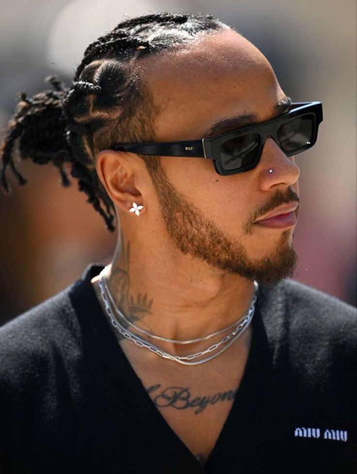 Kim Kardashian e Lewis Hamilton: La Coppia che Ha Conquistato il Super Bowl