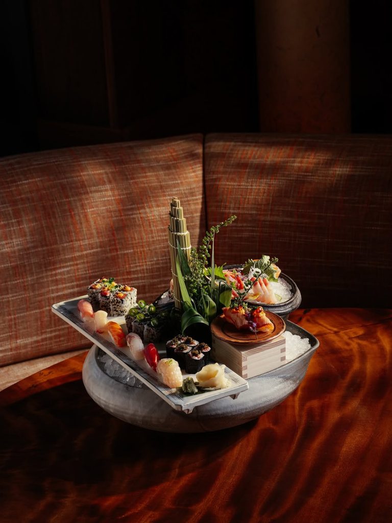 Zuma Conquista le Dolomiti: L'Izakaya Contemporaneo che Ridefinisce l'Après-Ski di Cortina 1 Zuma Conquista le Dolomiti: L'Izakaya Contemporaneo che Ridefinisce l'Après-Ski di Cortina