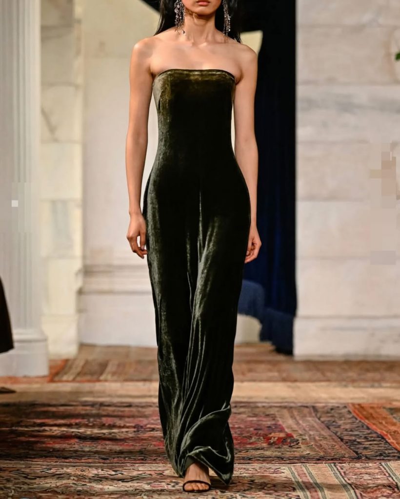 Ralph Lauren presenta la FW25 Donna: eleganza senza tempo, visione contemporanea 4 Ralph Lauren presenta la FW25 Donna: eleganza senza tempo, visione contemporanea