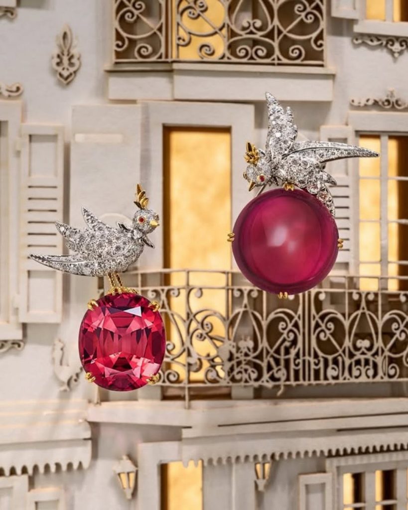 Tiffany & Co. apre un pop-up store a Gstaad: un'esperienza unica tra le Alpi svizzere