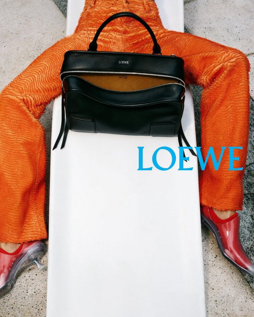 La Prima Campagna Loewe di McCollough e Hernandez 3 La Prima Campagna Loewe di McCollough e Hernandez
