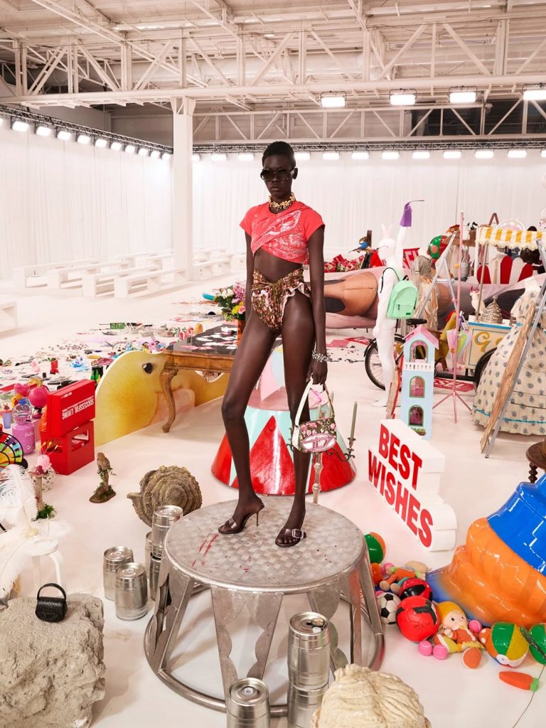 Diesel Fall/Winter 2026 alla Milano Fashion Week: la visione di Glenn Martens tra archivio e futuro