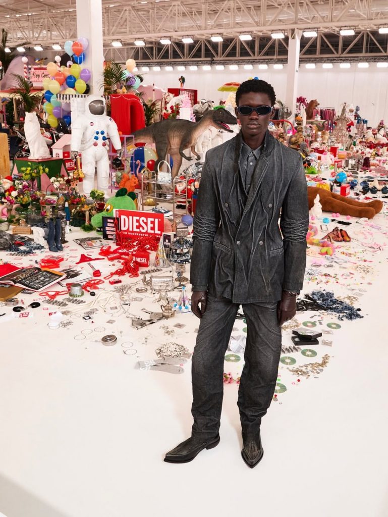 Diesel Fall/Winter 2026 alla Milano Fashion Week: la visione di Glenn Martens tra archivio e futuro