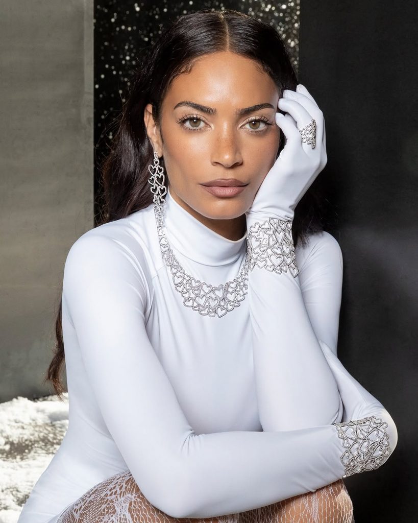 Elodie x APM Monaco: quando il romanticismo diventa statement