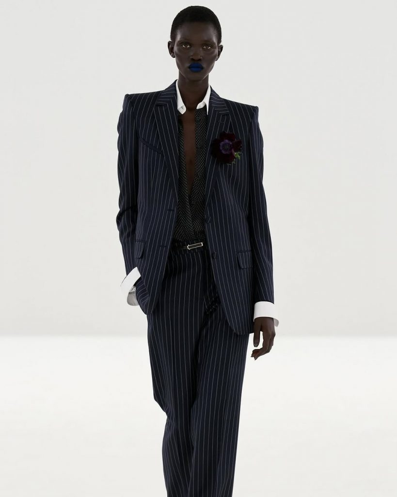 Tom Ford FW 2026–27: la sensualità moderna di Haider Ackermann 3 Tom Ford FW 2026–27: la sensualità moderna di Haider Ackermann