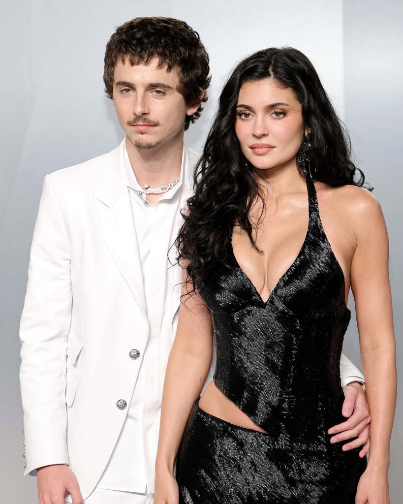 Love & Glam: Kylie Jenner e Timothée Chalamet brillano al Vanity Fair Oscar Party