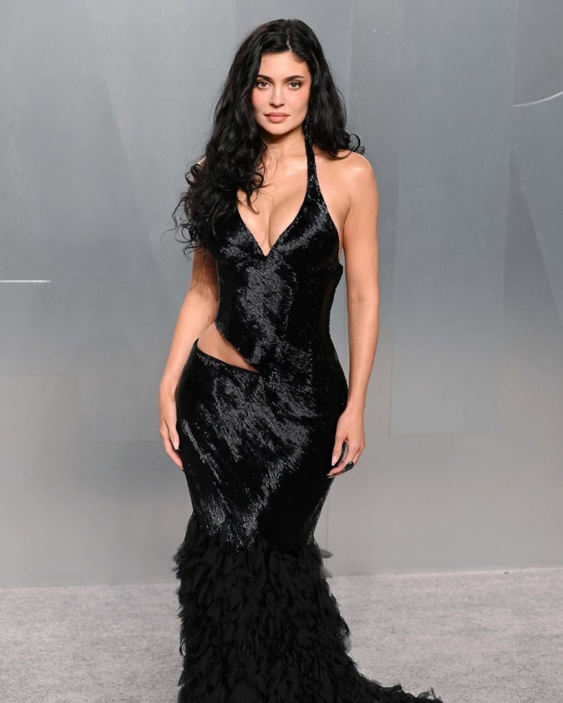 Love & Glam: Kylie Jenner e Timothée Chalamet brillano al Vanity Fair Oscar Party