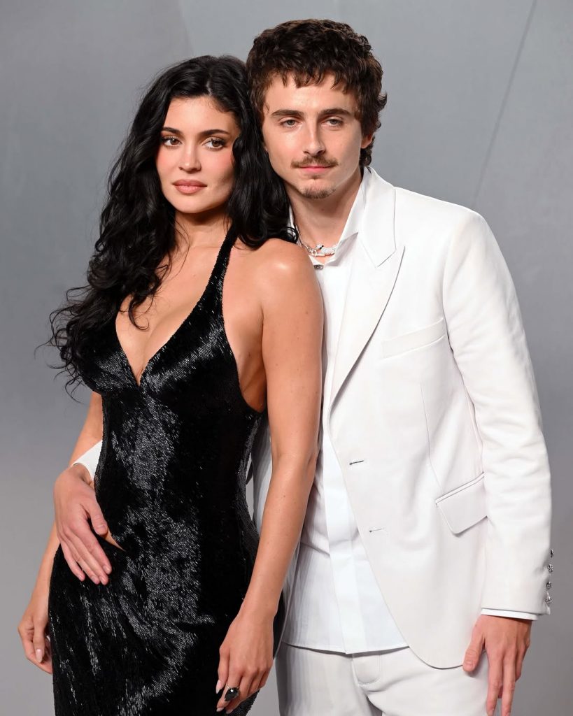 Love & Glam: Kylie Jenner e Timothée Chalamet brillano al Vanity Fair Oscar Party