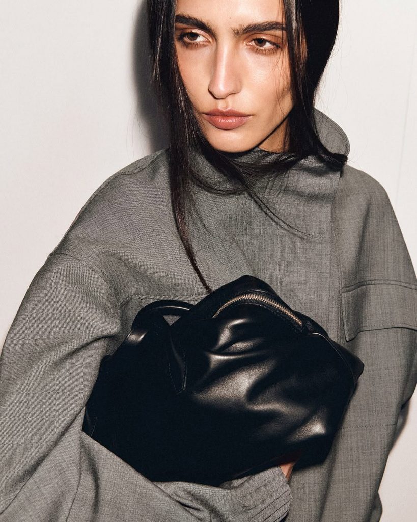 COS Primavera Estate 2026: Il Nuovo Linguaggio della Moda