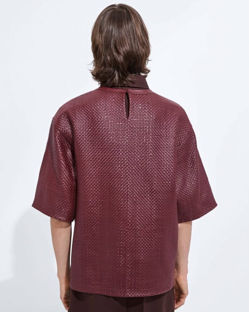 Quando l'Artigianato Ridefinisce il Lusso: La T-Shirt da 10.200 Euro di Bottega Veneta